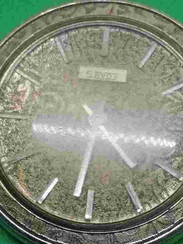 OLD SWISS SAVOY WATCH WITH SILVER FRAME AND CRYSTAL GLASS