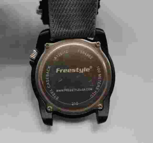 Freestyle FS84962 Sporty 38MM Rotate Bezel 100meter H2O Nylon Band New Battery