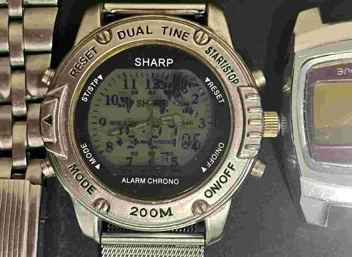 Lot Watch Elektronika 5, Elektronika 58, Poljot Vinnitsa Almaz, Sharp Dual Time
