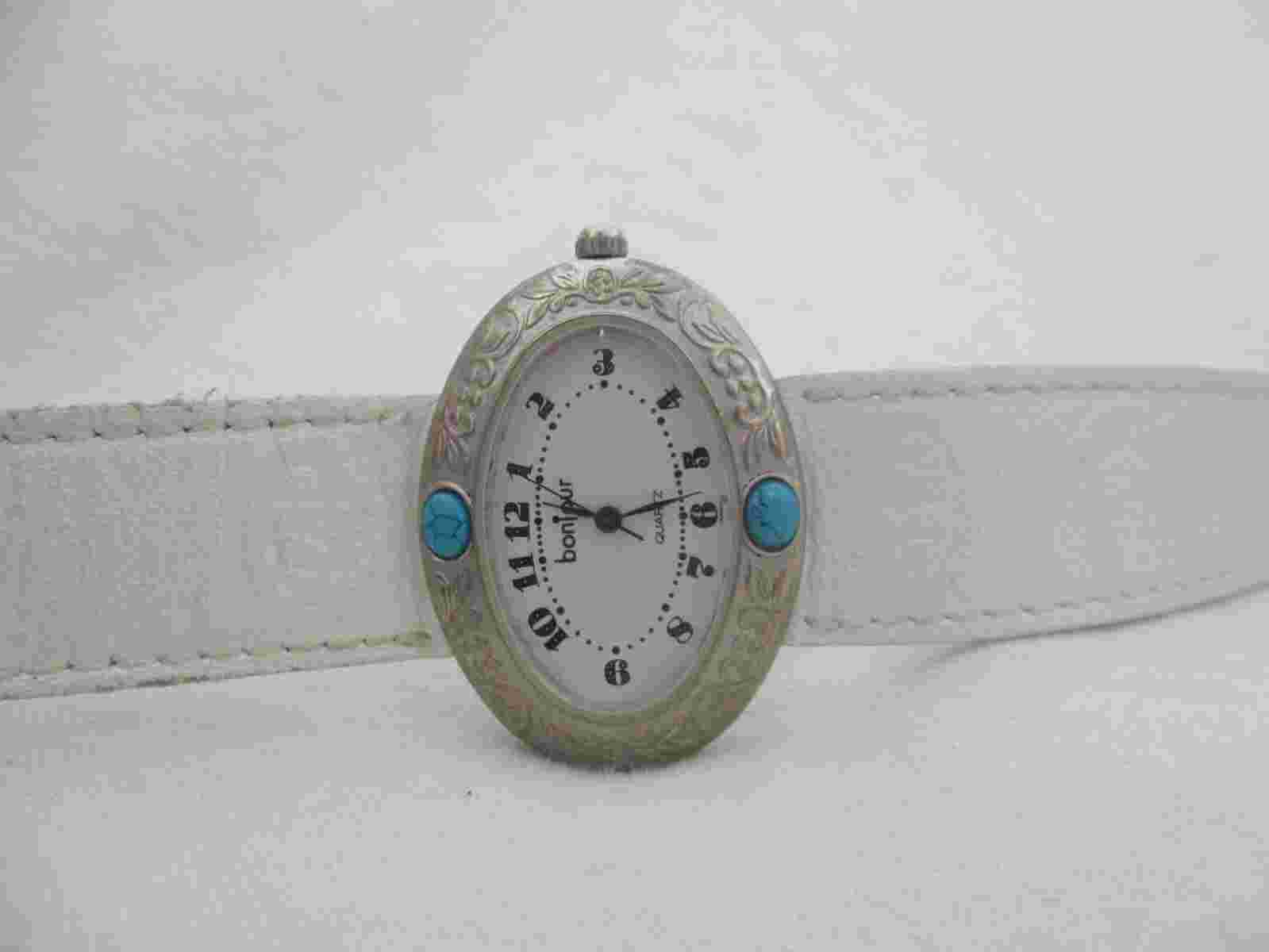 Bonjour Women's White Belt Buckle Stylish Analog Quartz Watch