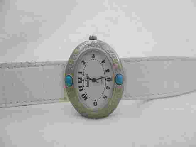 Bonjour Women's White Belt Buckle Stylish Analog Quartz Watch