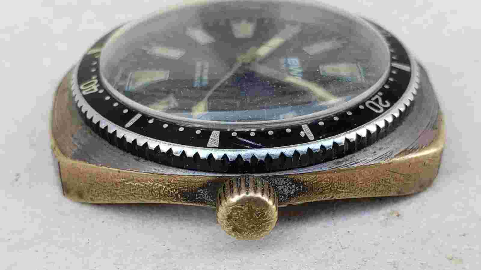 VINTAGE RARE BWC DIVER MECHANICAL 37MM MENS WATCH