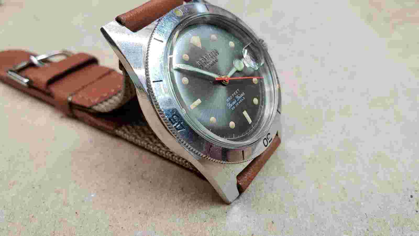 Ardath Denis Divers Submarine Vintage 660 Ft. 25J "Amazing Patina"