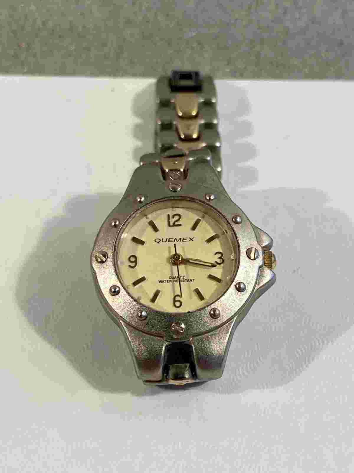 Quemex Quartz Water-Resistant Womans Watch - Japan - New Battery