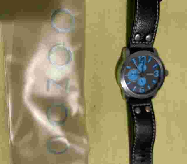 OOZOO WATCH WITH BLACK LEATHER STRAP WITH CASE