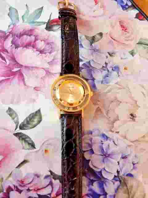 VTG Women's Gold Tone Sassoon Watch, Floating Crystals, Leather Band