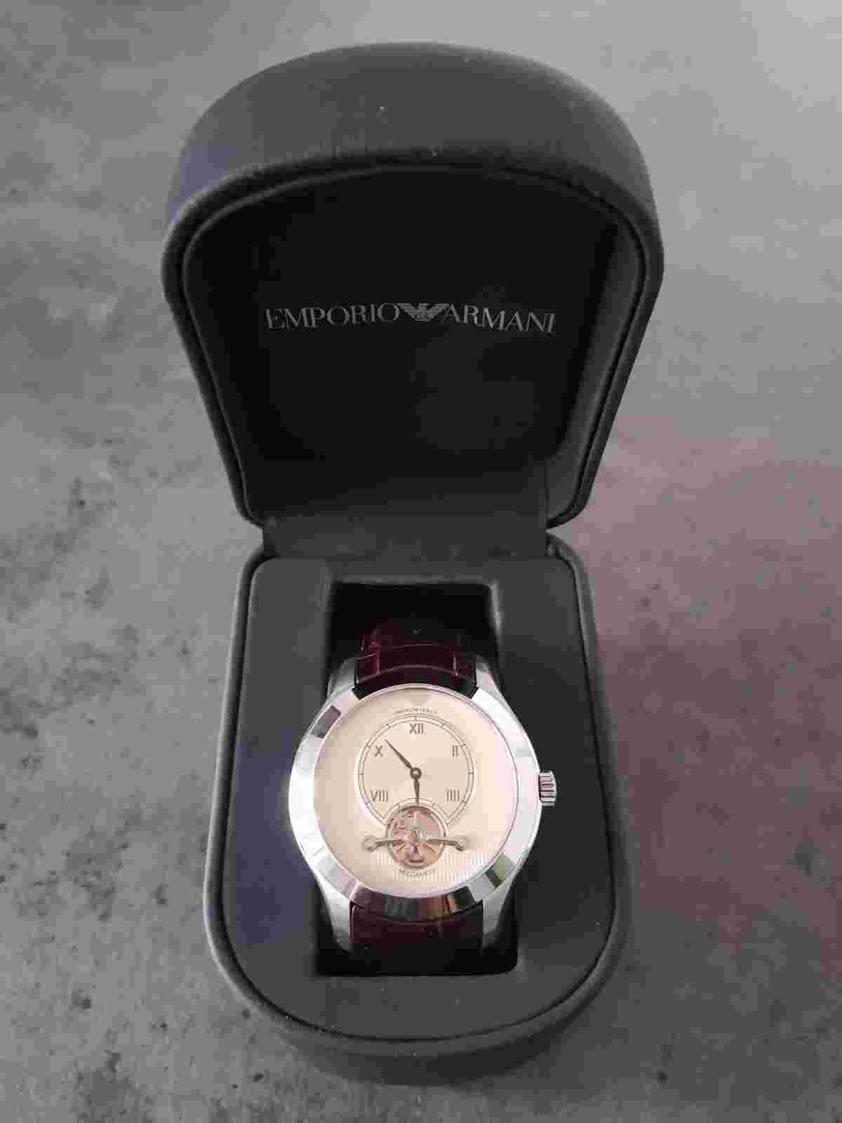 Man's Watch Emporio Armani Maintenance-free, unique weighing system Meccanico
