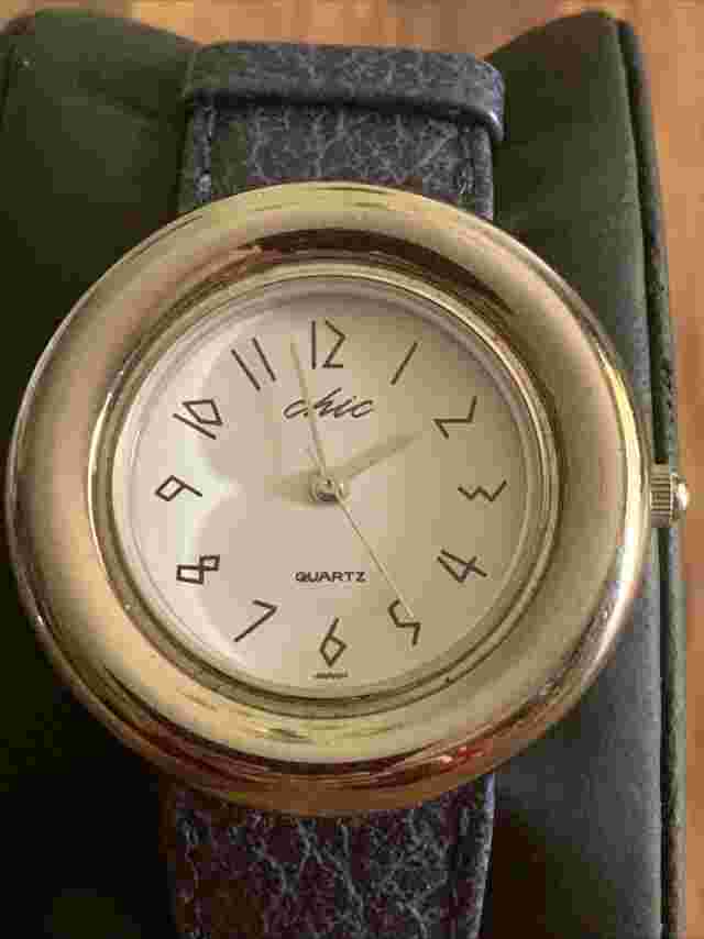 Vintage CHIC Watch Womens Silver Blue Genuine Leather Band  New Battery 8”