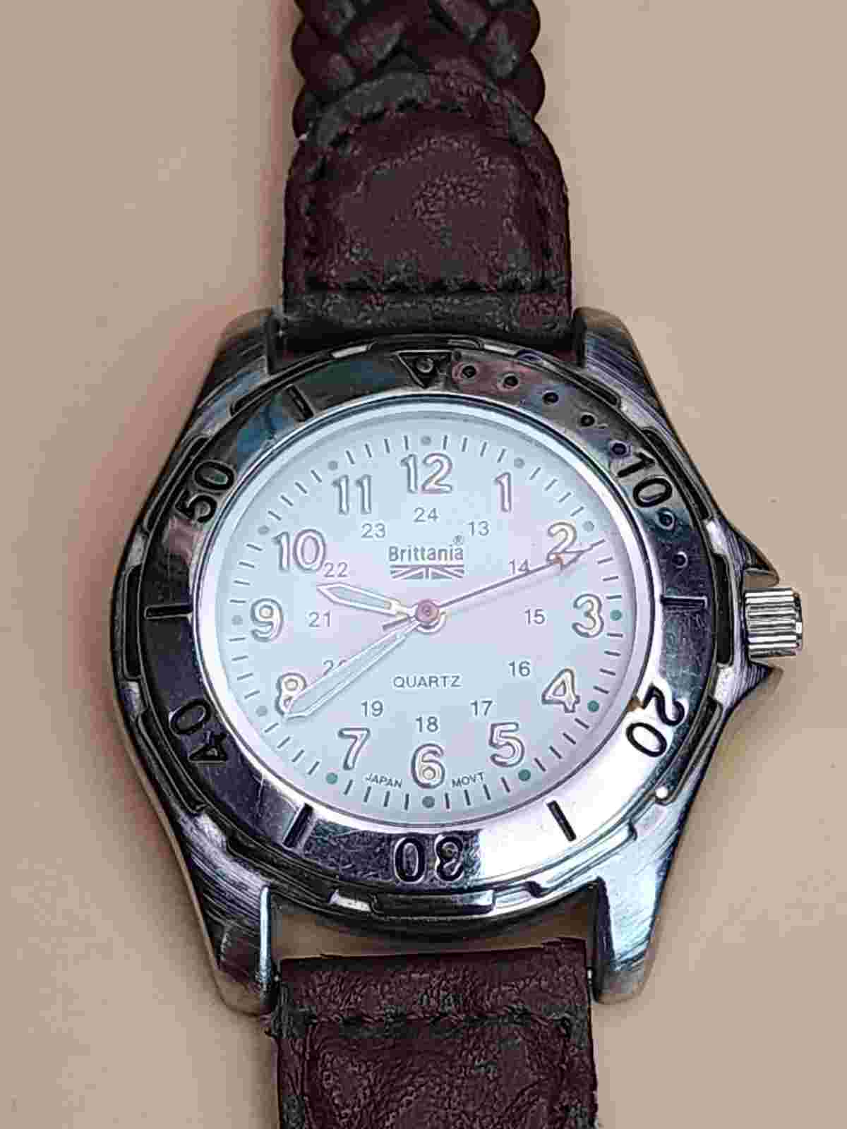 35 Year Old BRITTANIA by LEVI STRAUSS Men's Watch 44mm Vintage FREE $HIPPING!!