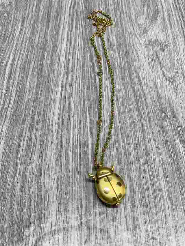 Lee Sands Ladybug Opens Up Watch on 28" Chain Gold Color Works Vintage