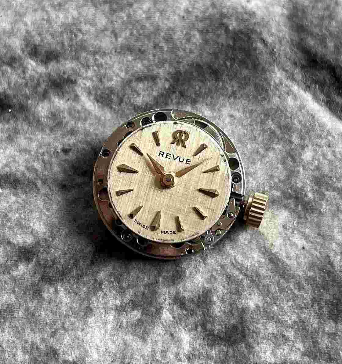✩ Vintage REVUE cal. 89 mechanism 60s SWISS MADE wrist watch movement 17 Jewels