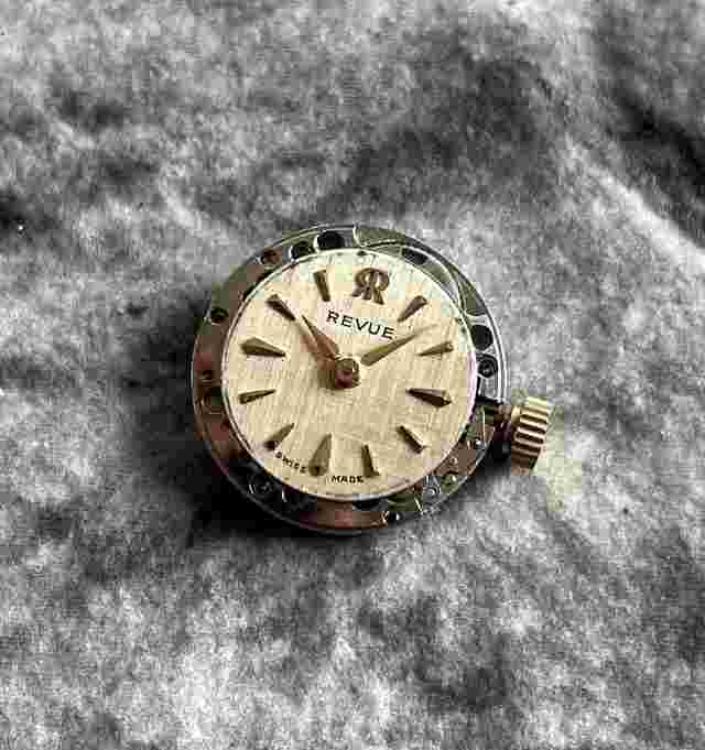 ✩ Vintage REVUE cal. 89 mechanism 60s SWISS MADE wrist watch movement 17 Jewels