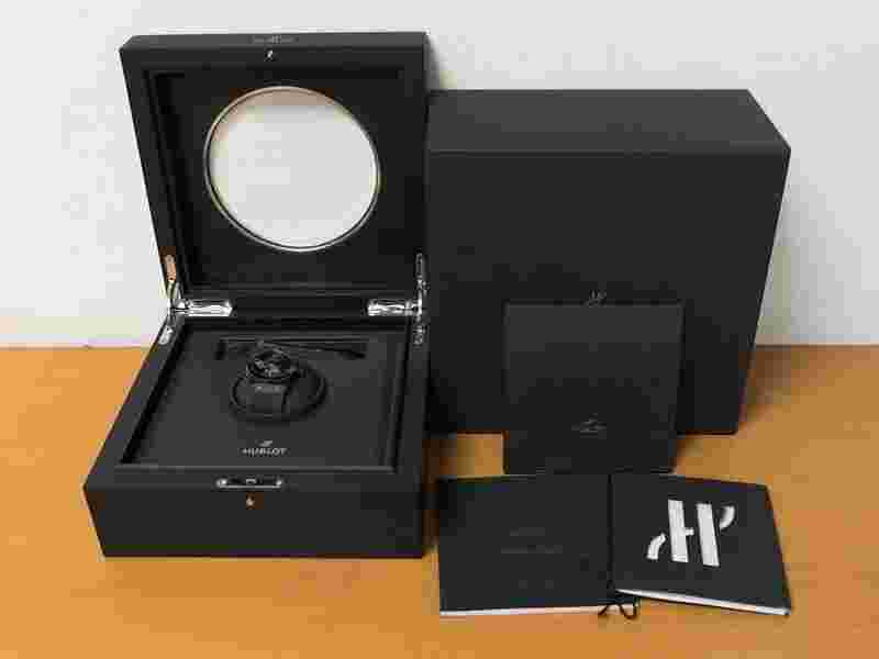 Hublot Classic Fusion Men's Black Watch - 505.CM.1470.RX.MYOS