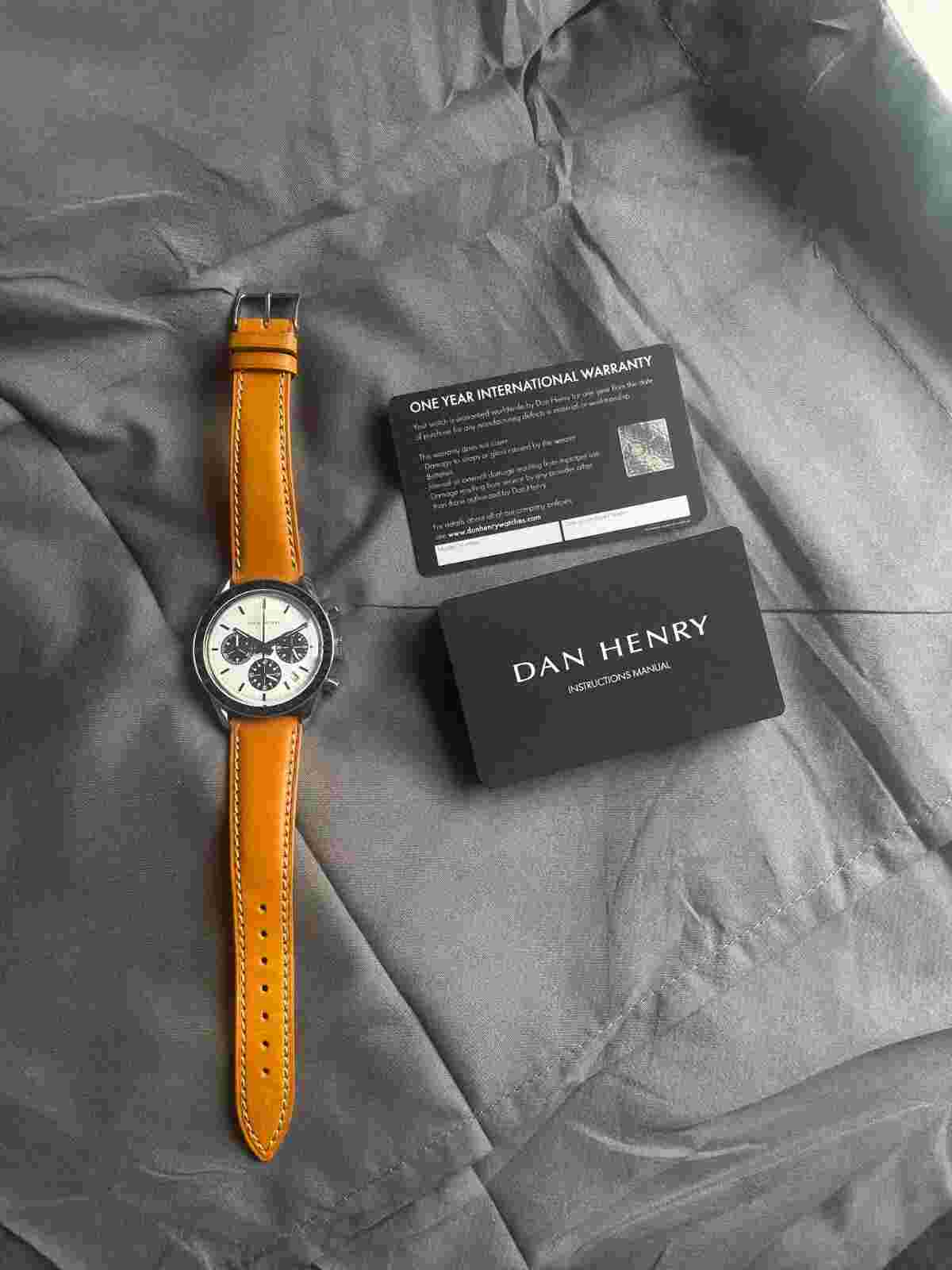 Dan Henry 1962 Panda Racing Chronograph 39mm Date Pre Owned Watch Roll + Papers