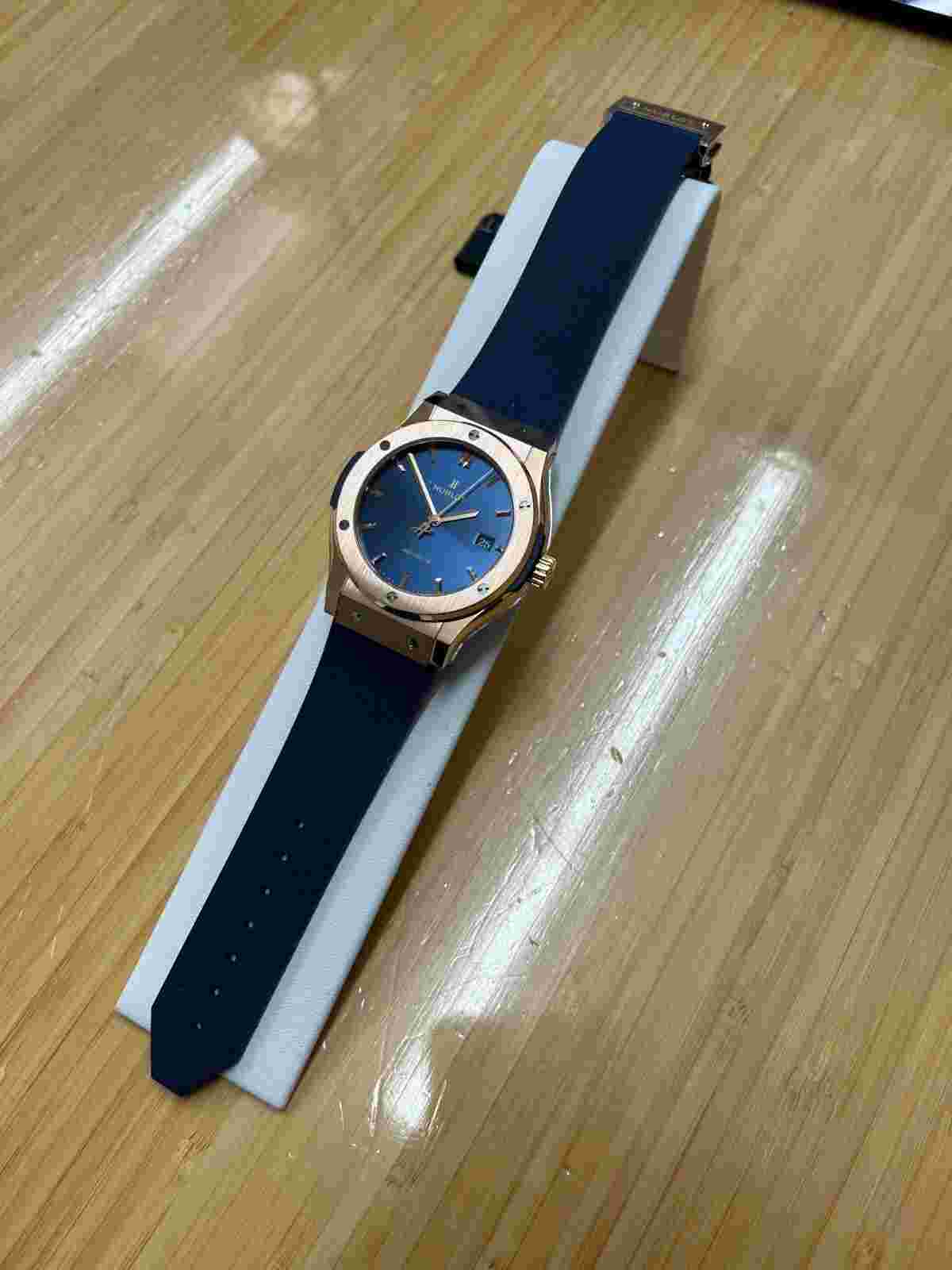 Hublot Classic Fusion Blue Sunray Men's Watch - 542.OX.7180.RX