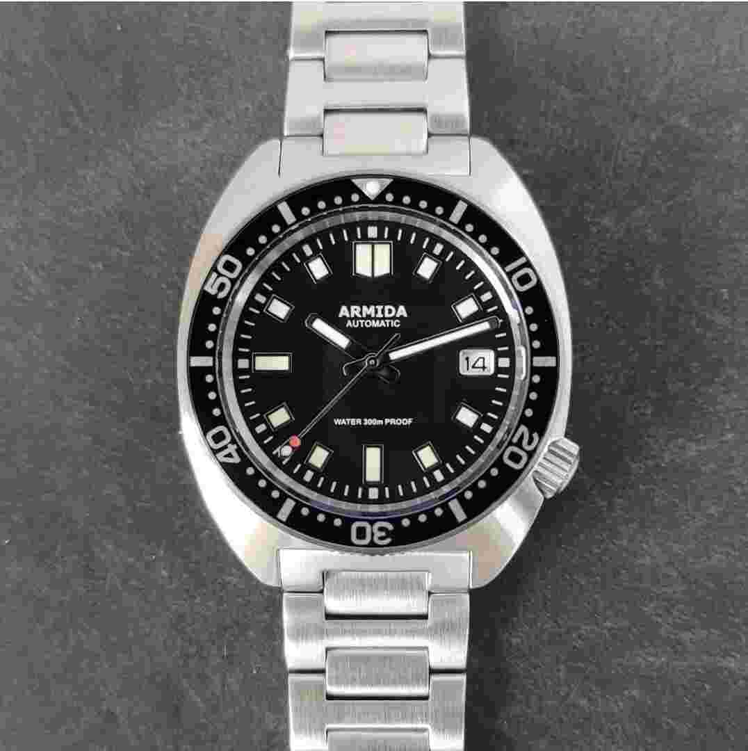 Armida A13 300m 41mm Dive Watch NEW black  bezel. Shipped from USA