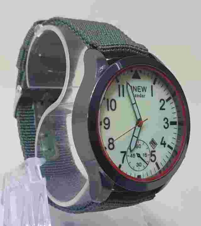 Xinew Military Luminous Analog Quartz  Watch Green Nylon Band...NEW BATTERY