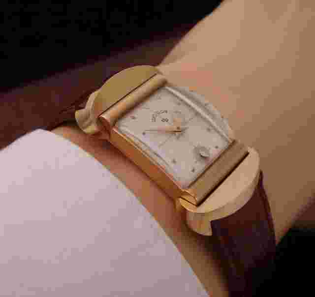Men's EXTREMELY Rare Elgin 50 Million Wristwatch  in Solid 18k Gold - SERVICED