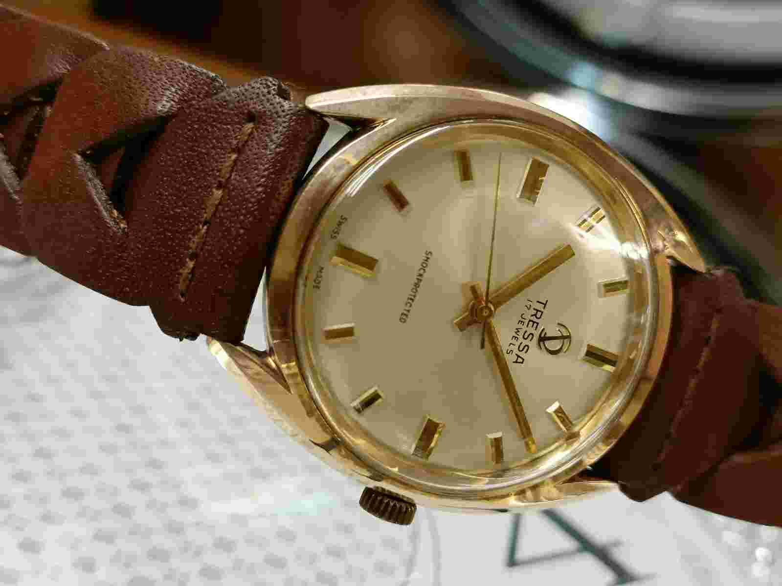 Authentic Tressa 17 Jewel Swiss Men's Shockprotecd Manual Wind NOS NEW OLD STOCK