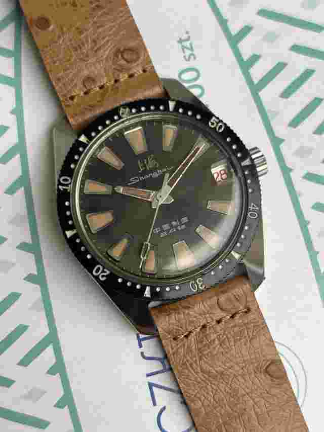 Vintage Shanghai SS4-114 Diver Chinese Military Issue Watch , Box. Automatic 24J