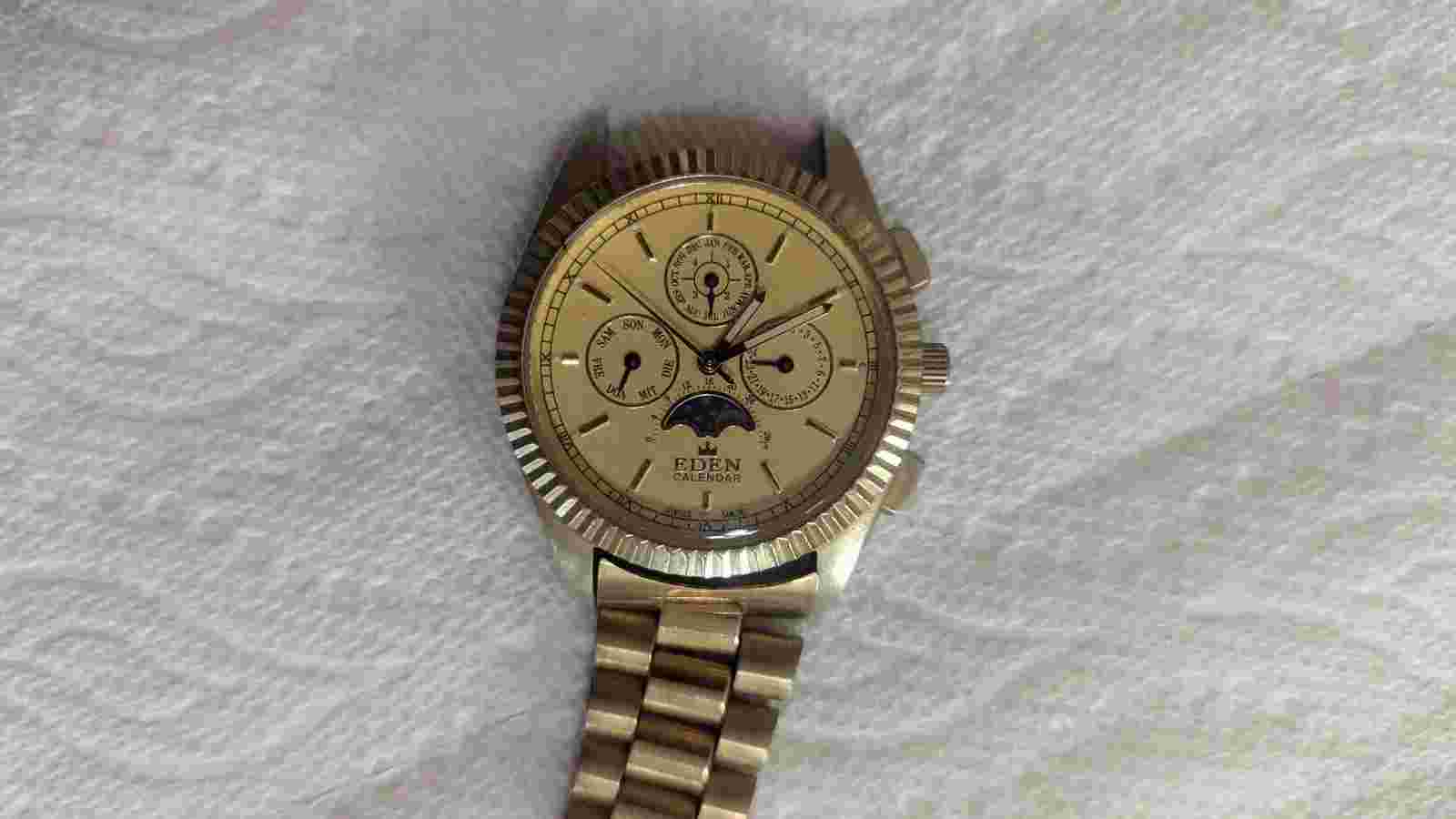 RETRO TRIPLE CALENDAR MOON PHASE SWISS MEN'S QUARTZ WATCH "EDEN " FOR PARTS