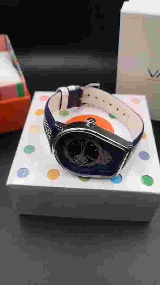 Nice VAGARY By Citizen watch. GD02-S048214 HSB. Come with Original Box.