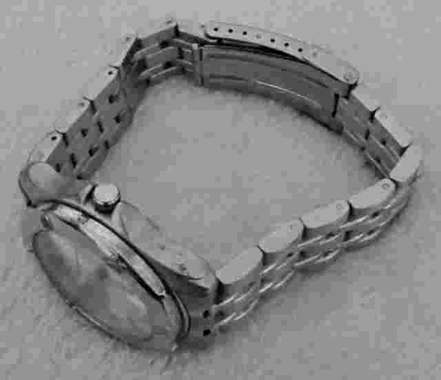 Men's CHROME Azzaro Silver Tone Classic Steel Bracelet Watch, Date New Battery