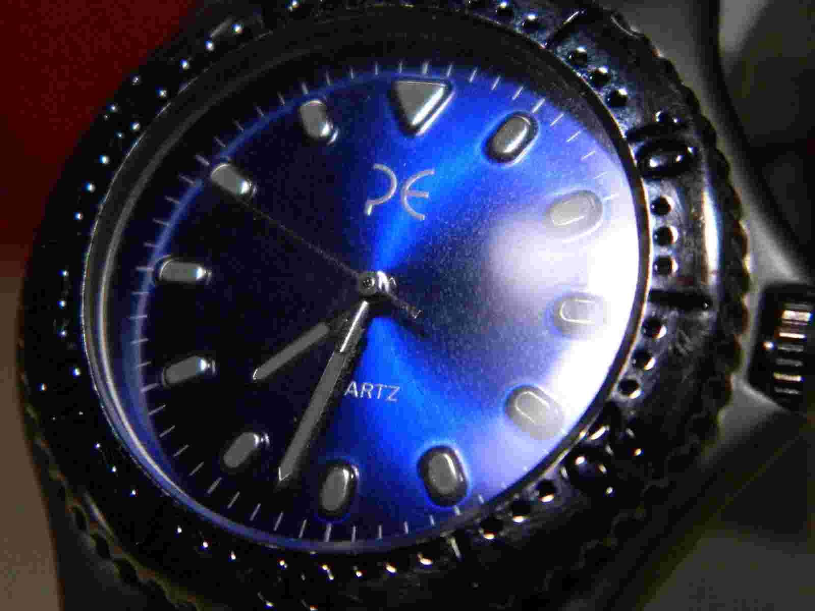 Perry Ellis Exclusive Deep Sapphire Blue Dial Quartz Wristwatch 2 Year Warranty