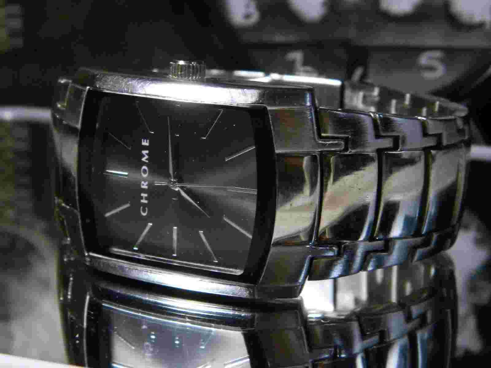 Men's 35 mm X 40 mm Chrome Black Metallic Dial Watch New Battery 2 Year Warranty