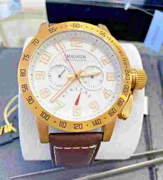 Brand NEW Magnum Watch. CASE SIZE 48.00 MM