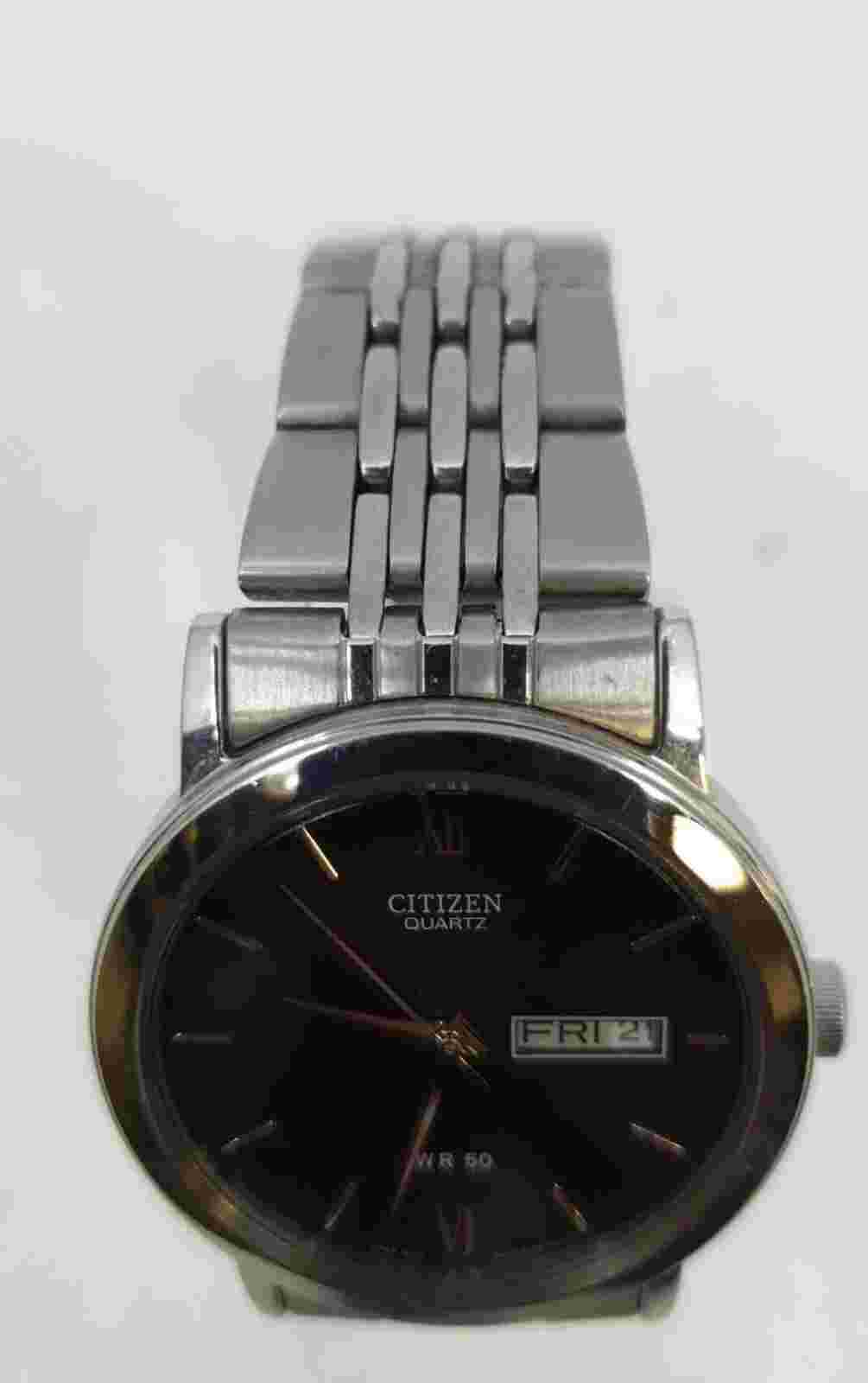 CITIZEN 2500 -S029198 Quartz Day Date WR 50 Wrist Watch