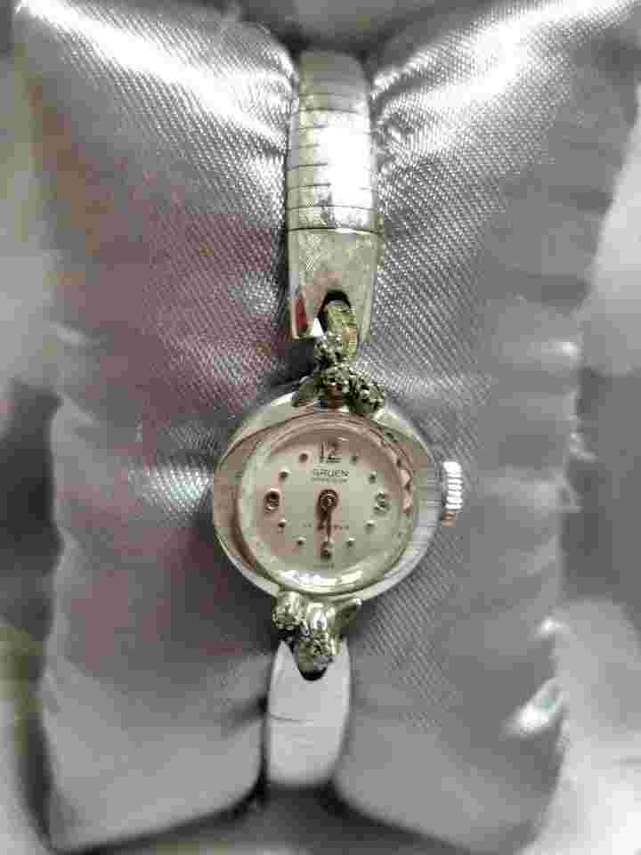Gruen Analog Manual Women Antique Ladies Hand-Wound Ue Watch Extremely Rare Vint