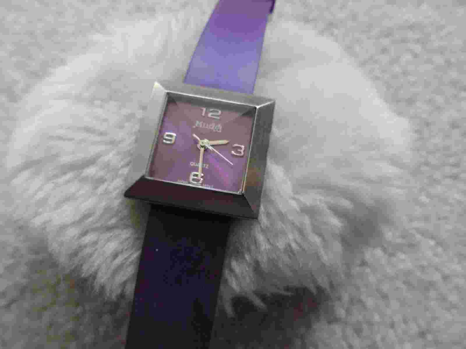Pretty Ladies Mudd Quartz Watch