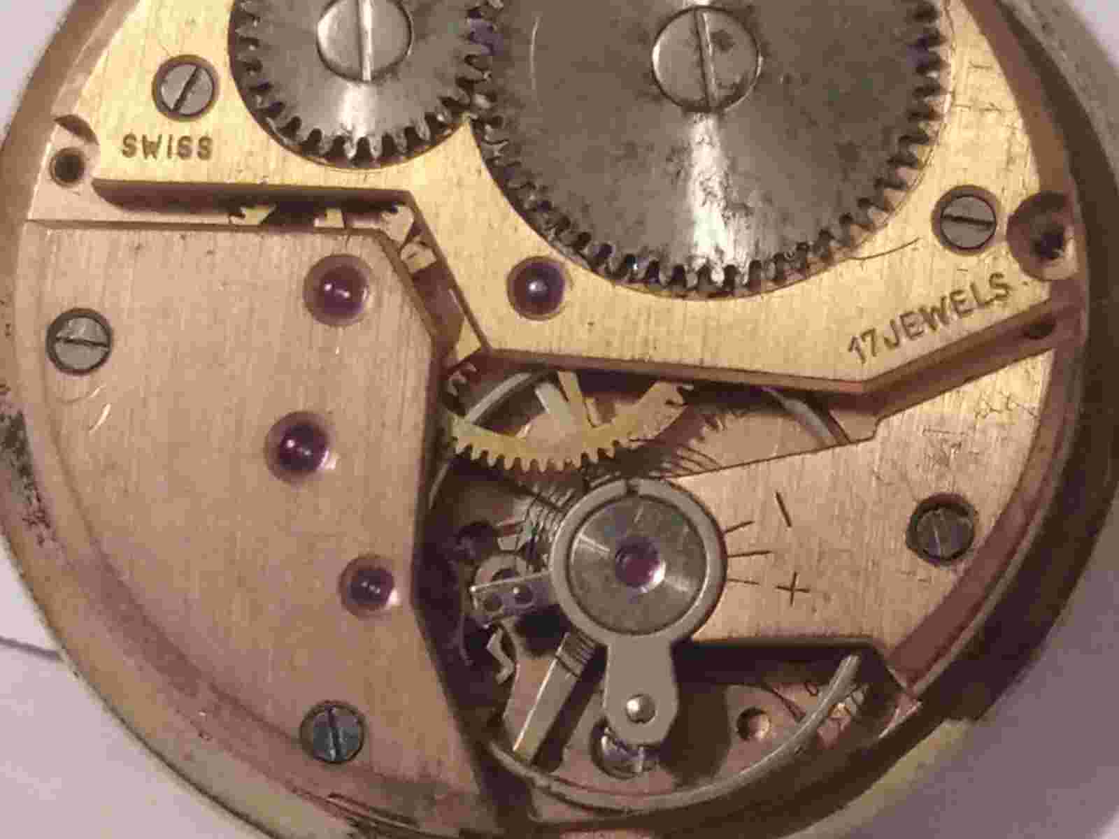 Renis Geneve 17 Jewels Wristwatch Movement Broken Balance As is To Restore 32mm