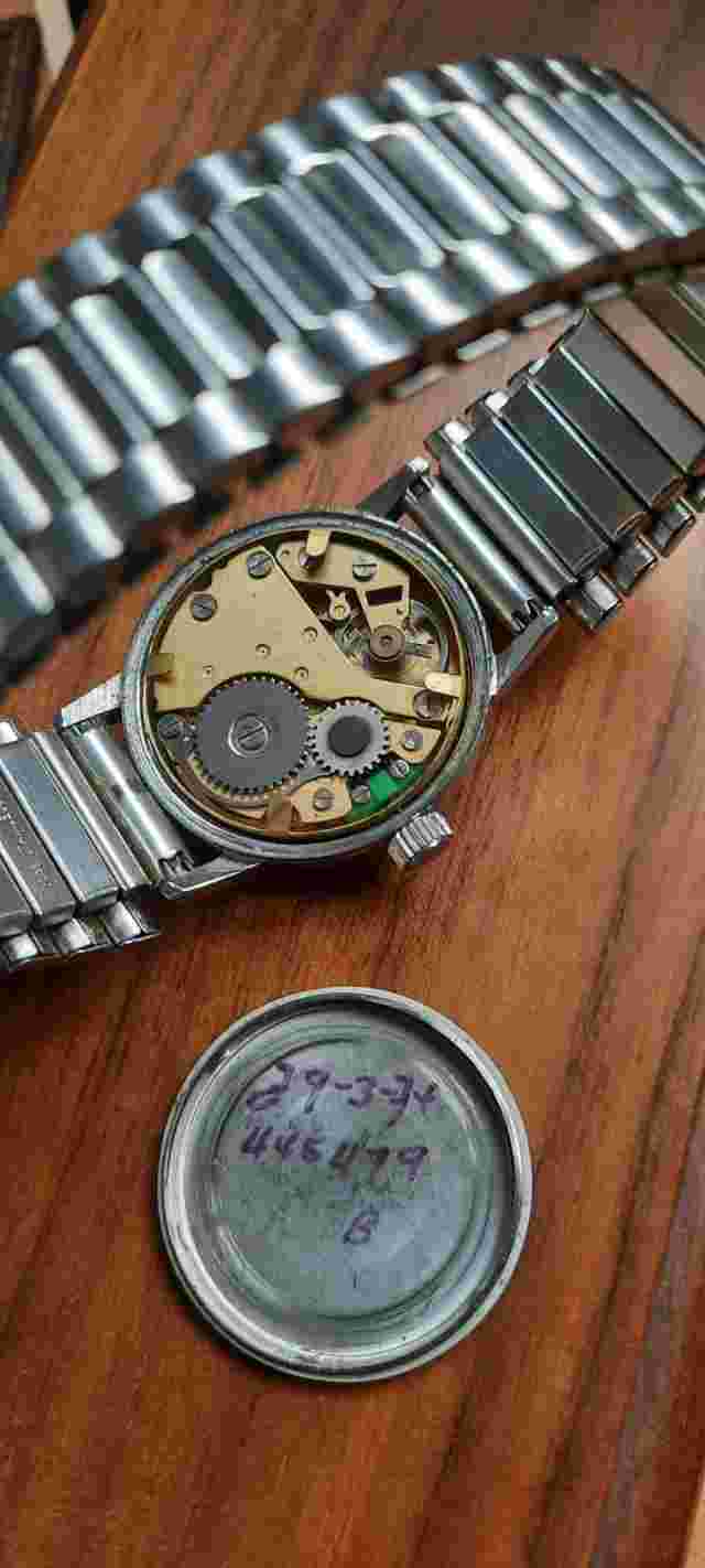 Vtg Automatic capri watch antichoc Antimagnetic  Mechanical & wind  70s