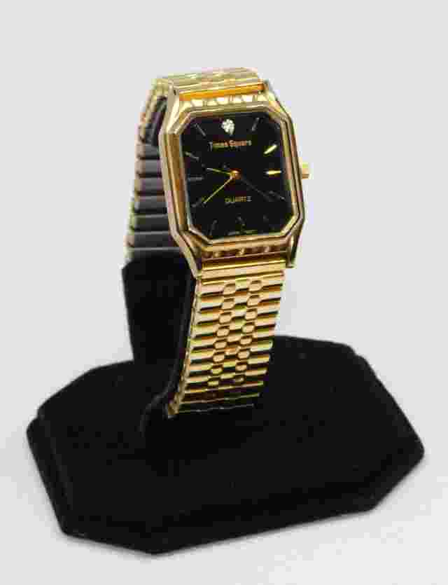 Vintage Fada Industries Times Square Gold Tone Stretch Band Watch