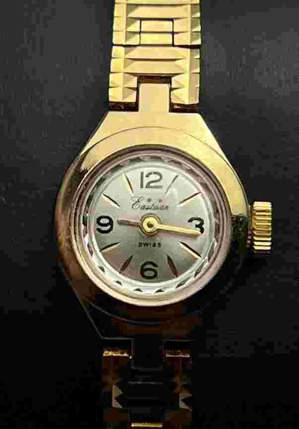 Vintage New EASTMAN Women’s 20mm Swiss Mechanical Hand Wind Watch Gold Bracelet