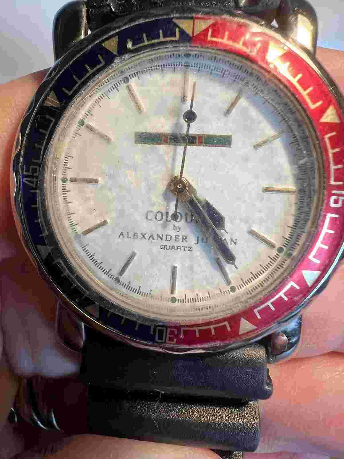 Vintage Colours By Alexander Julian Quartz Men’s Watch 44mm Blue & Red