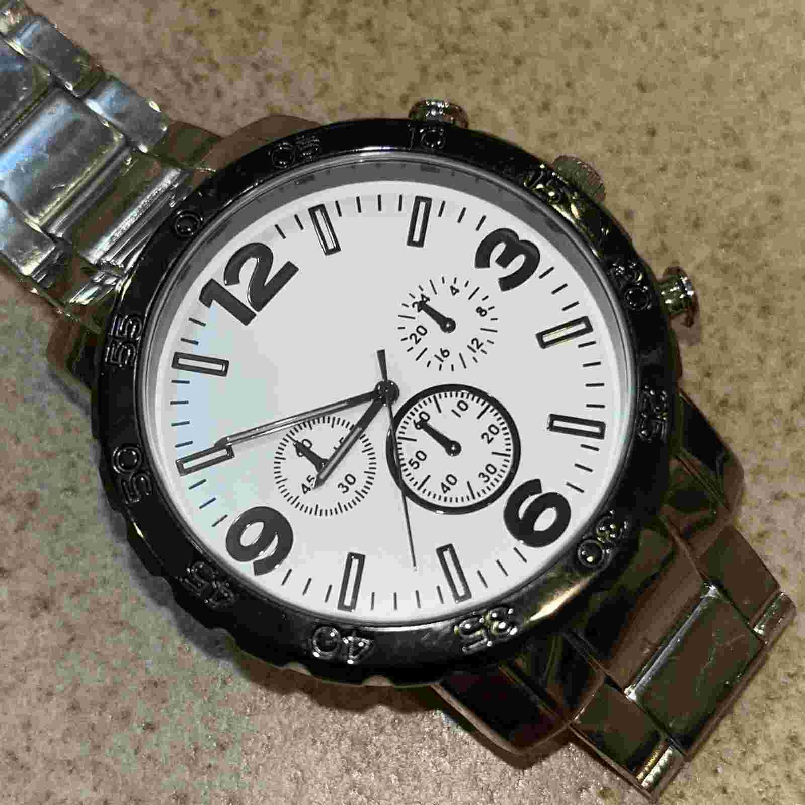FMD Large Quartz Watch 51mm FMDM0168 Silver w/ White Dial Black Bezel Runs Well