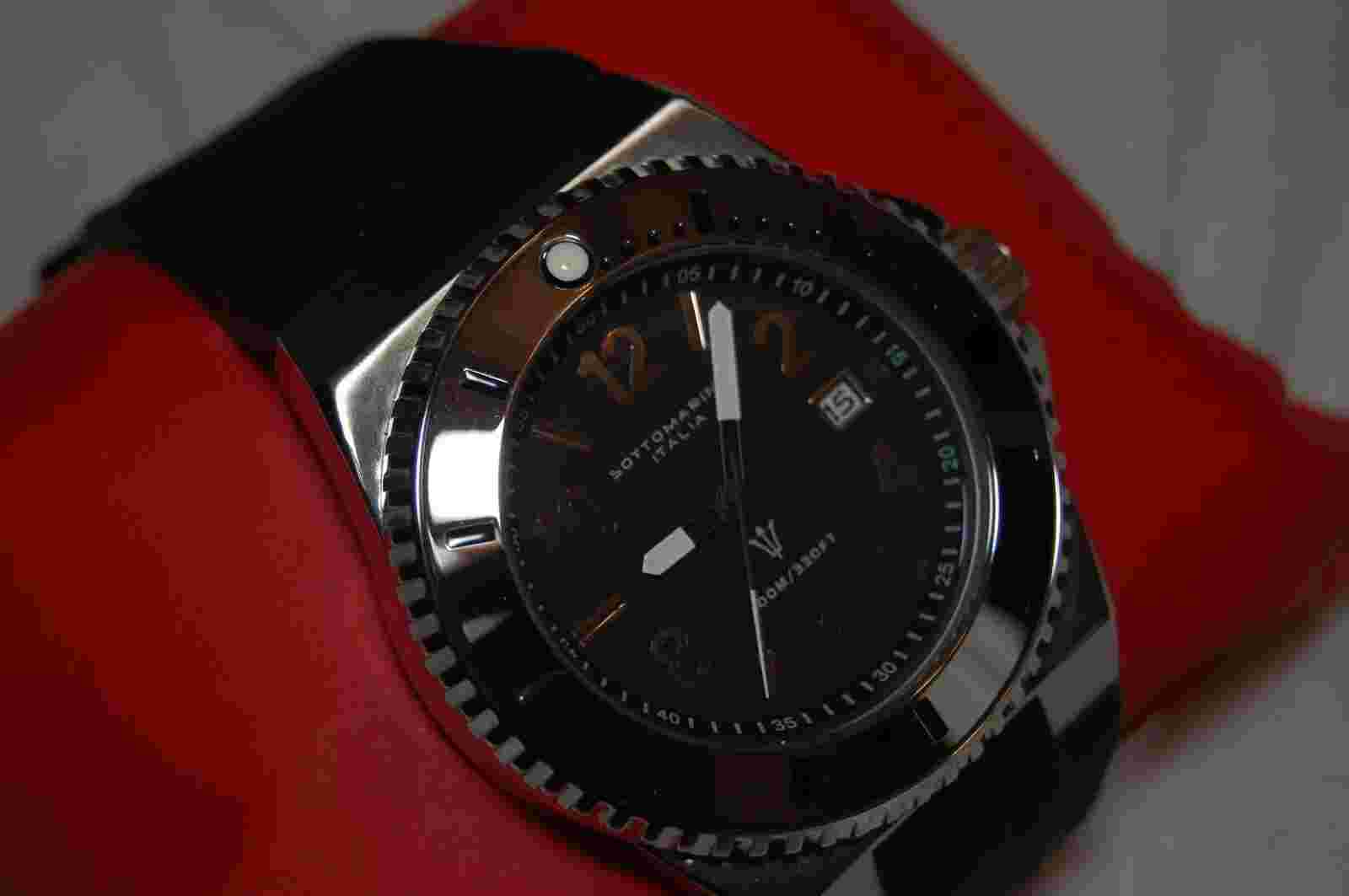 VINTAGE SOTTOMARINO ITALIA ORCA 100M BLACK Silicone Rubber Strap SPORTS WATCH