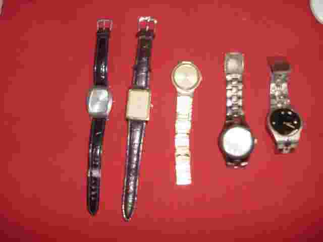 wrist watches:some working, need batteries, parts