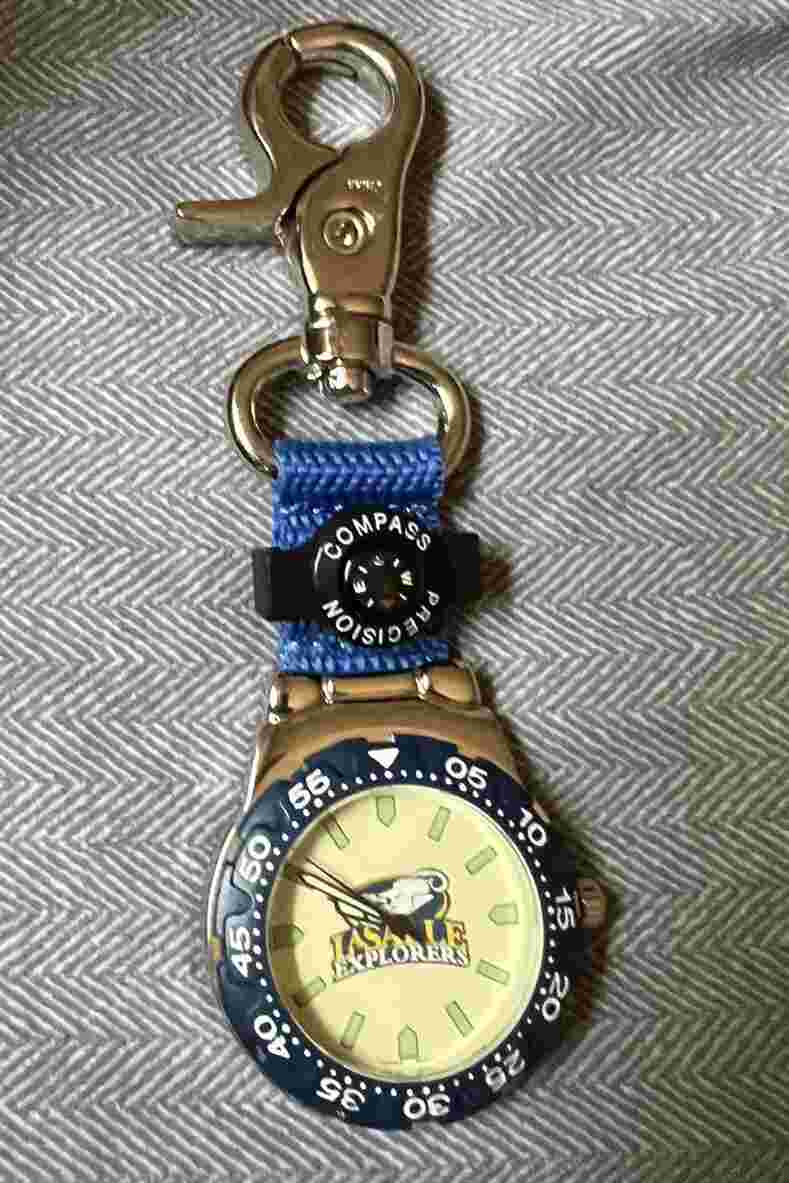 La Salle Explorers College Watch W Compass And Clip