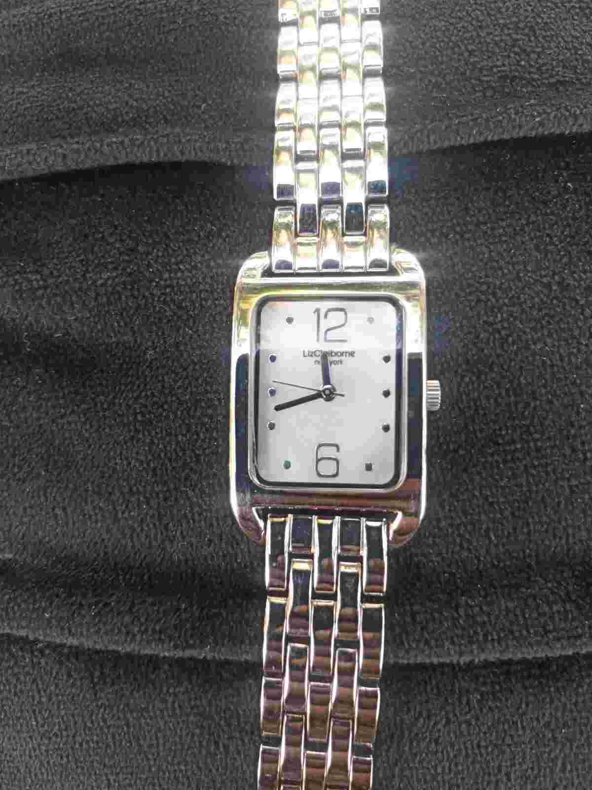 Liz Claiborne New York Polished Link Bracelet Silver-tone Women's Watch Y121E LC