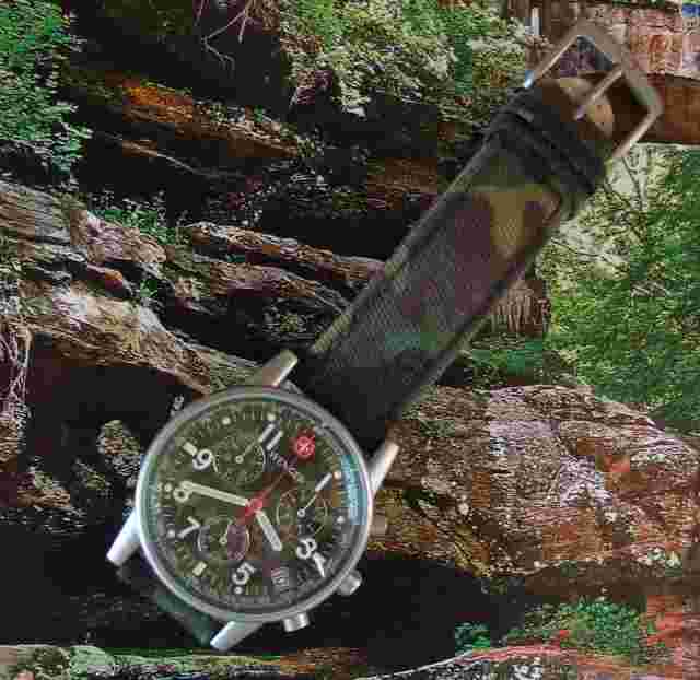 NOS Men WENGER Swiss Army SAK Design COMMANDO CHRONOGRAPH~Rare CAMO Dial & Strap