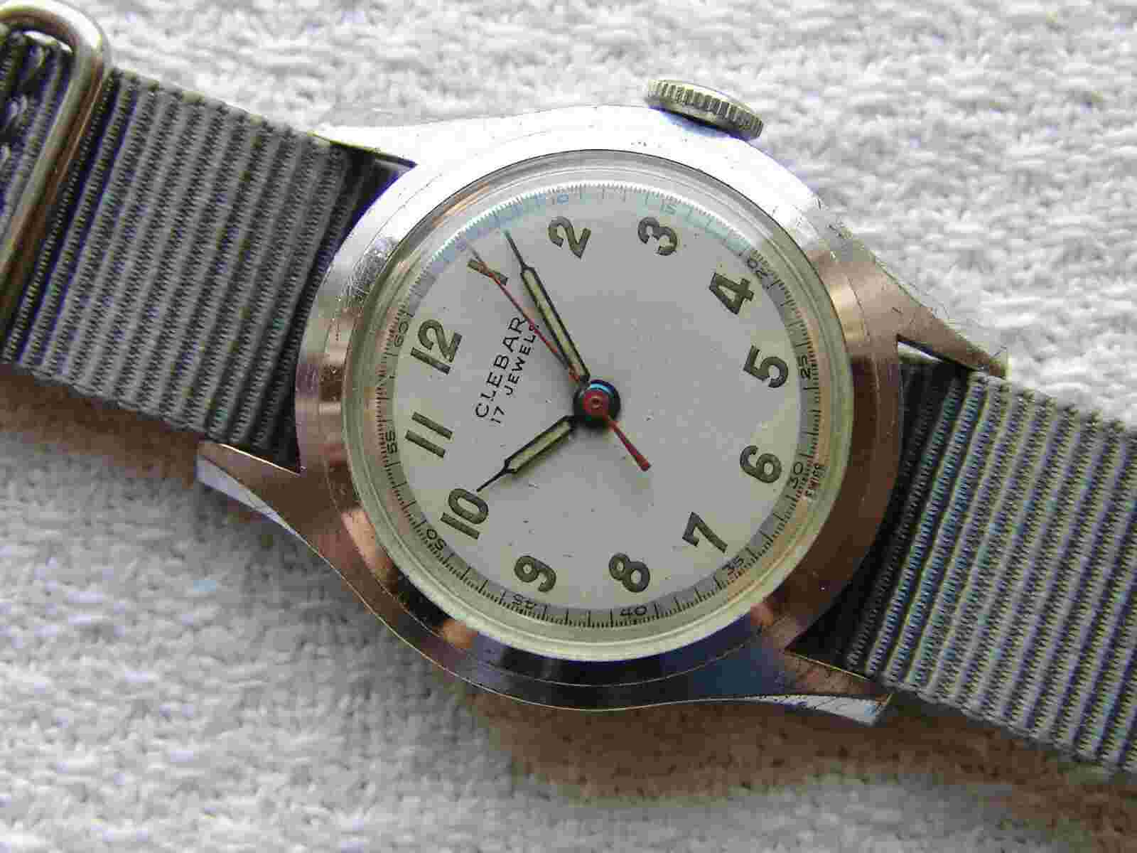 MEN'S WWII PERIOD vintage CLEBAR good condition MILITARY STYLE WRISTWATCH