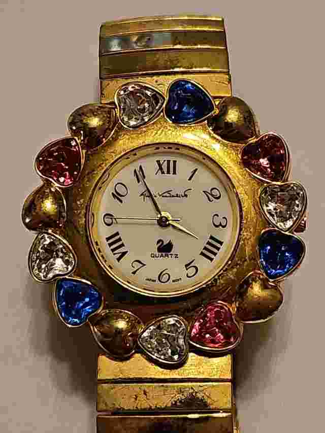Vintage Gloria Vanderbilt Faux Gem Hearts Bezel  Stretch Band V3700