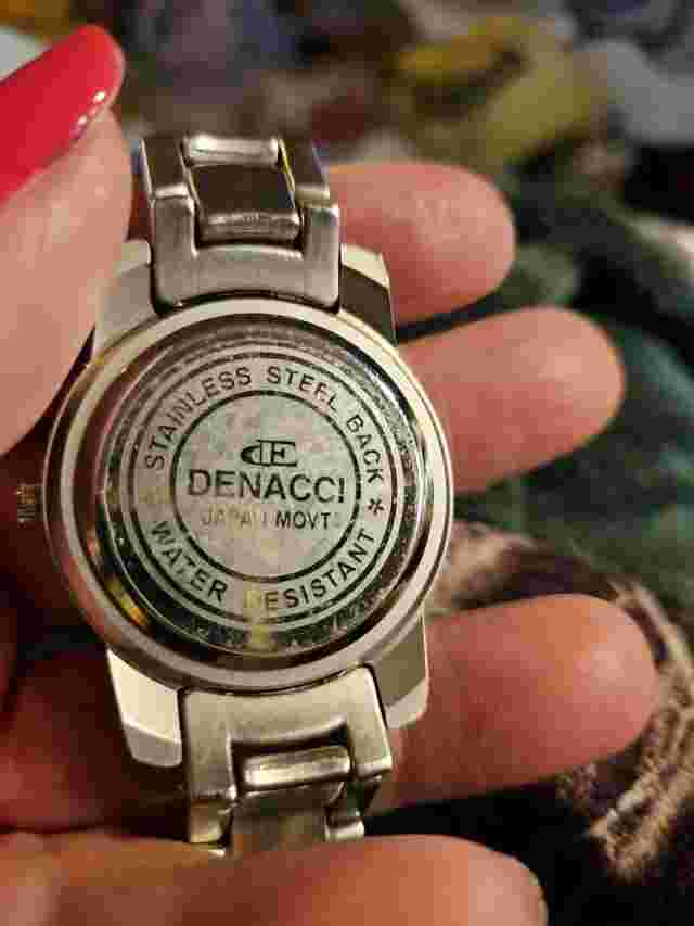DENACCI WATCH - FACETED CRYSTAL QUARTZ - RUNS GREAT - BBA-28