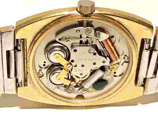 VINTAGE VERY RARE 1975's SWISS MEN'S GOLD PLATED QUARTZ WATCH"HANOWA"/RONDA 1177