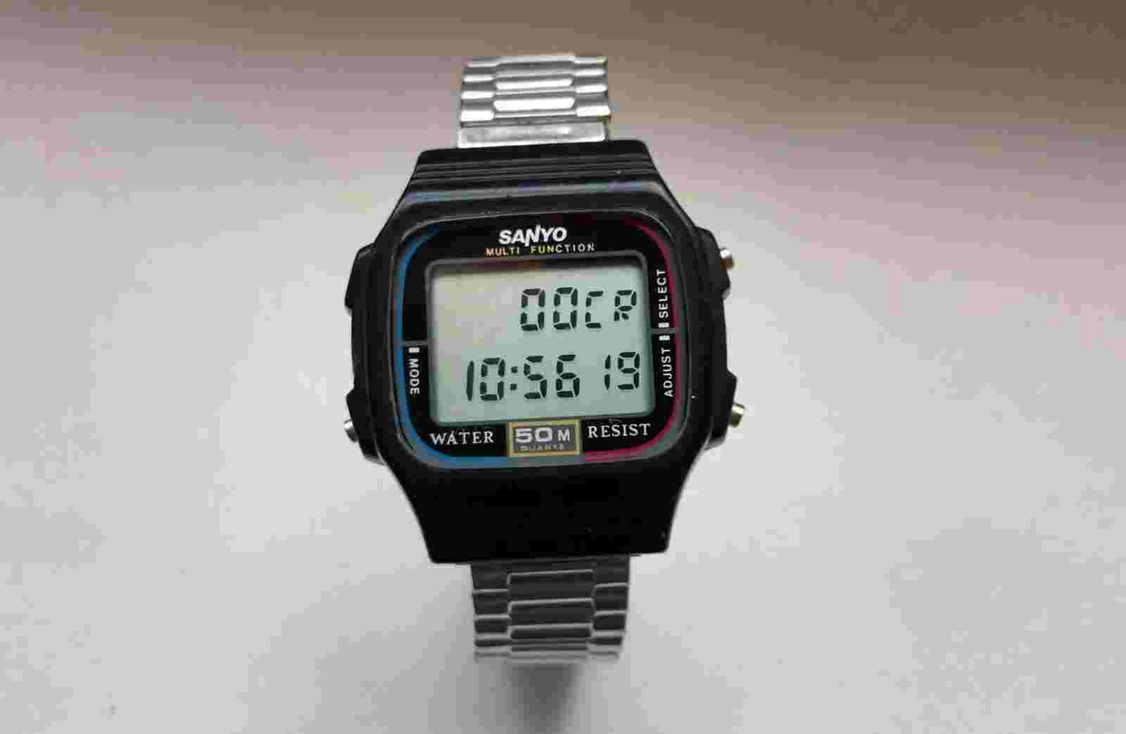 RARE SANYO multifunction digital  MEN WATCH