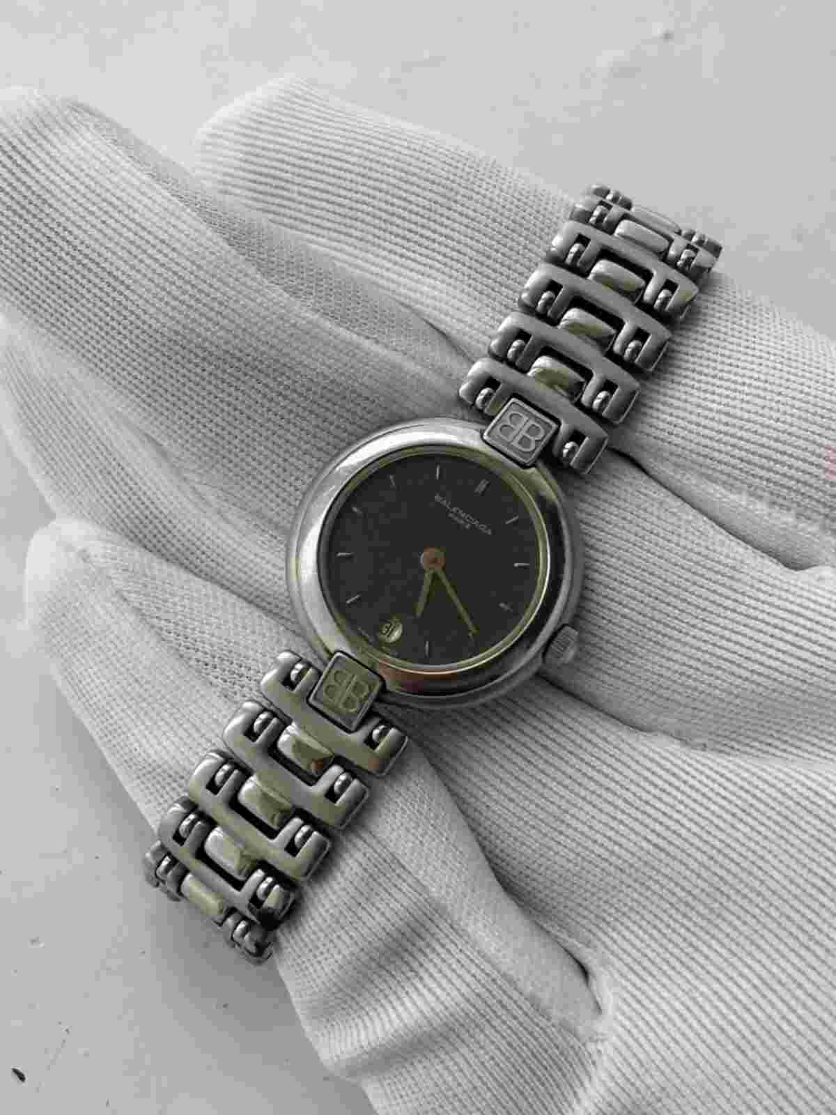 Vintage new old stock unworn! Balenciaga watch silver with texture granite dial
